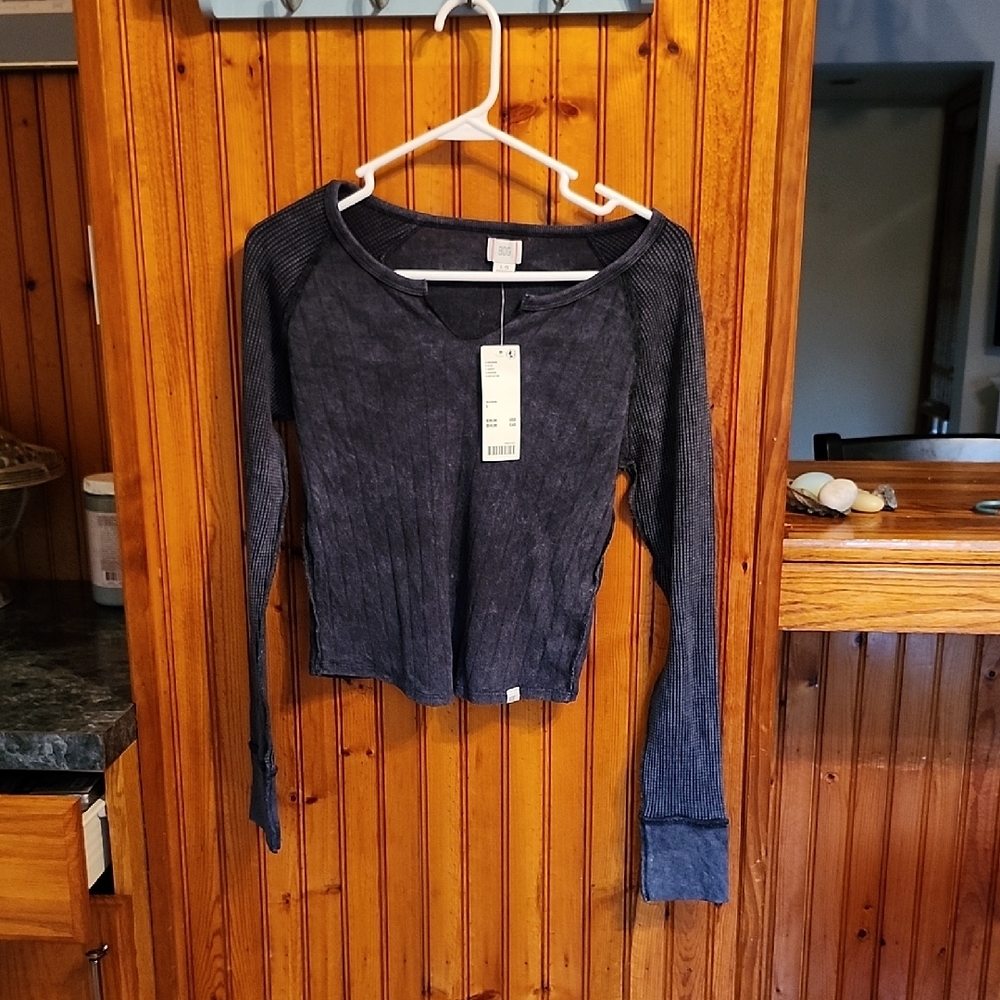 Women's Navy Long Sleeve Crop Top